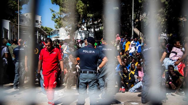 Irreguläre Migration: Italiens Regierung verlängert mögliche Abschiebehaft um sechs Monate