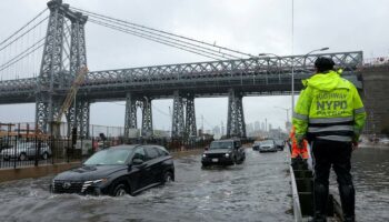 Unwetter: Heftige Überschwemmungen in New York