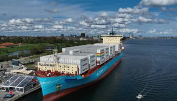 Le « Laura-Maersk », premier navire au biométhanol et symbole de la complexe transition maritime