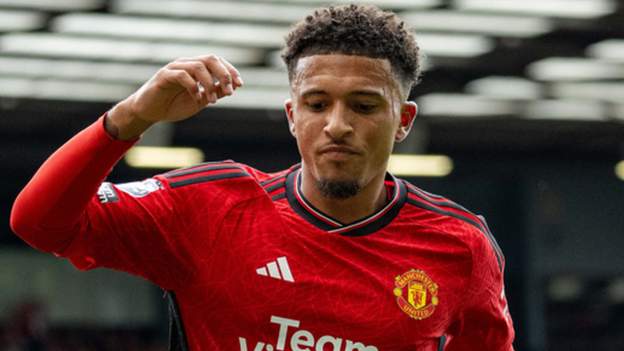 Manchester United: Jadon Sancho to train separately from first team