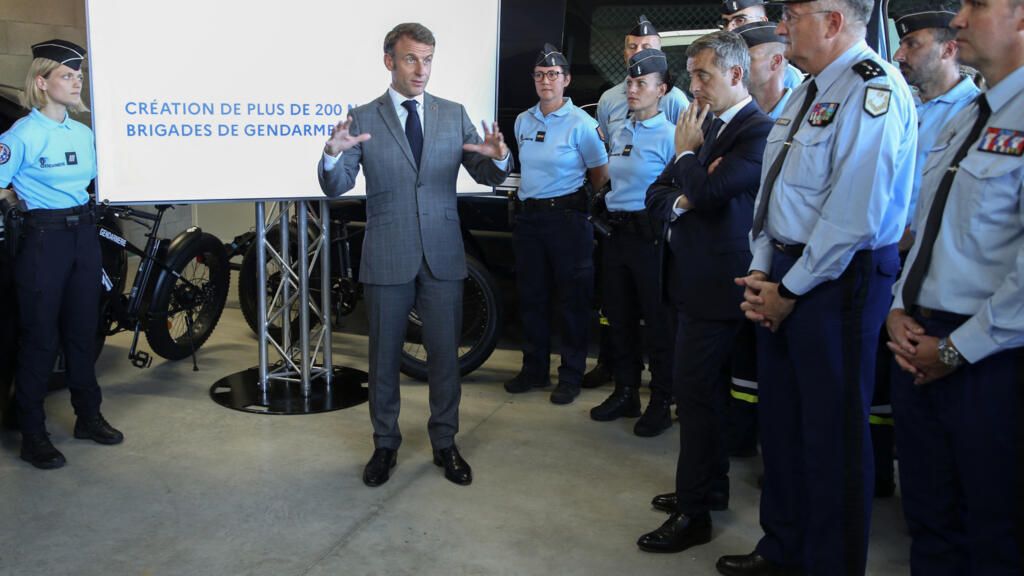 Emmanuel Macron annonce 238 nouvelles brigades de gendarmerie d'ici à 2027