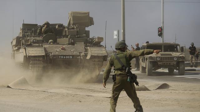 Israel-Überblick: Israel bereitet Einmarsch in Gaza vor, Hunderttausende fliehen