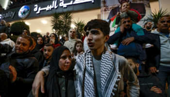 Israël-Hamas: 39 prisonniers palestiniens libérés de retour chez eux