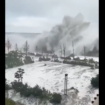 Rafales et vagues géantes: La "tempête du siècle" fait rage en Russie et en Crimée