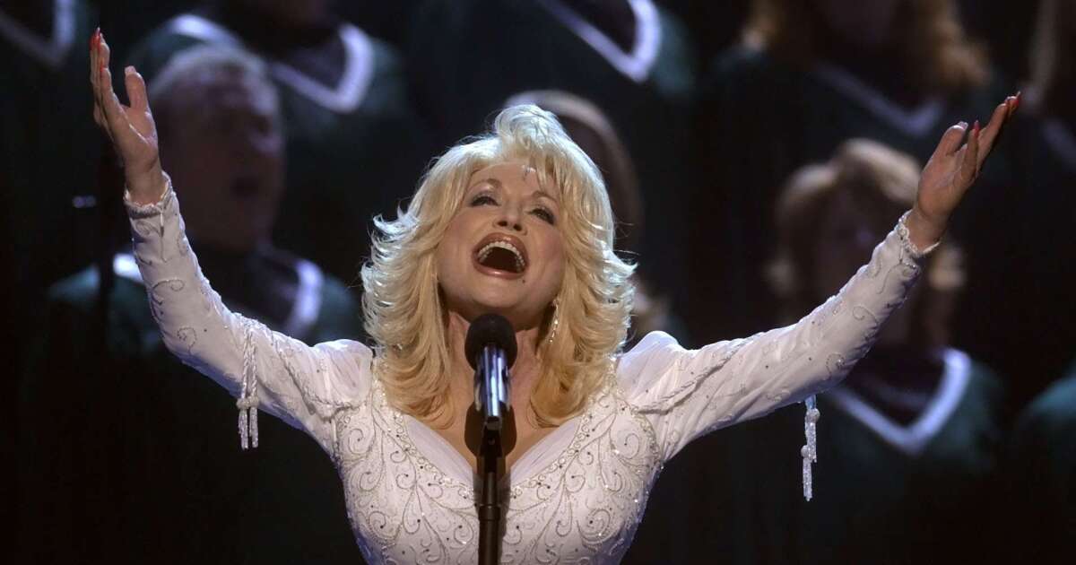 Dolly Parton est un miracle, et il est temps que ça se sache