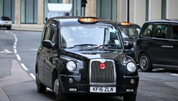 London’s iconic black cabs to appear on Uber app, after years of resistance