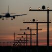 Lkw statt Postflug – Warum TUIFly und Eurowings bald keine Briefe mehr fliegen