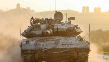 EN DIRECT - Guerre avec le Hamas : des dizaines de chars israéliens avancent dans le sud de la bande de Gaza