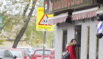 El bar de barrio que esconde un 'after' clandestino en Aluche: peleas, gritos y vómitos