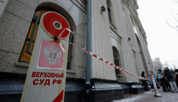 Russie : à Moscou, descentes policières en série dans des clubs LGBT +