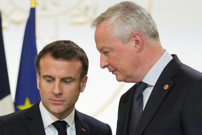 Réunions de crise: Le déficit public dérape en France
