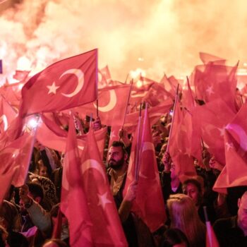 Kommunalwahlen in der Türkei: Wahldebakel für Erdoğan