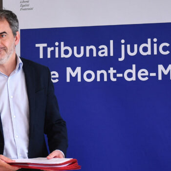 Kendji Girac : la conférence nationale des procureurs répond aux critiques sur le traitement de l’affaire