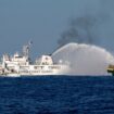 Südchinesisches Meer: China beschießt philippinische Schiffe mit Wasserwerfern