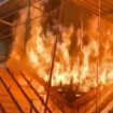 Großbrand in Dänemark: Bauarbeiter filmen: Nahaufnahmen zeigen Feuer in Kopenhagener Börse