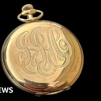 Titanic gold pocket watch sells for £900k
