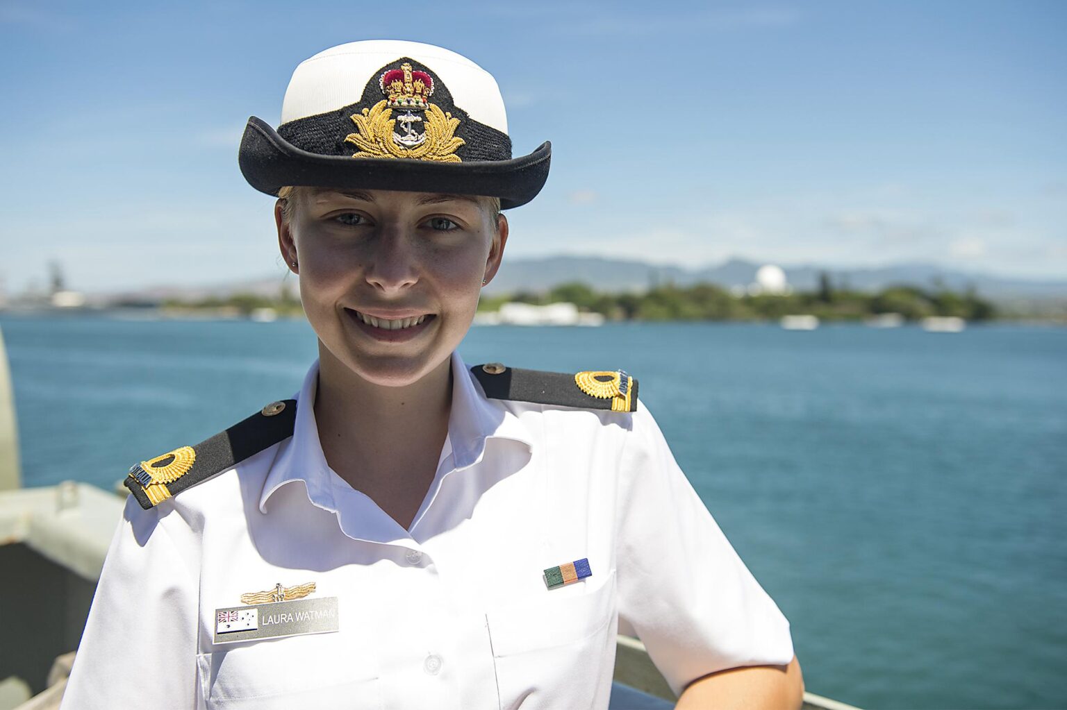 Video: Royal Australian Navy Rescues Solo Rower From Coral Sea Cyclone – The Maritime Executive