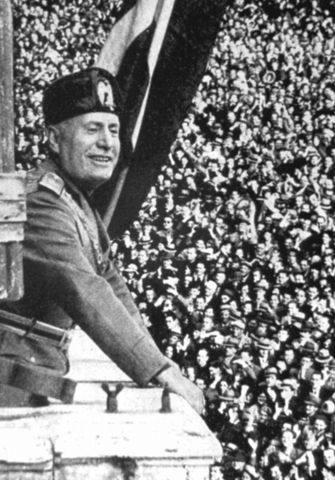 Fascism Scholars, Trump Critics Leave Yale for Canada – Inside Higher Ed