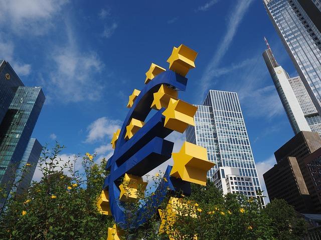 Analyzing the ⁢Case for⁢ Rate Cuts in⁣ the Eurozone Economy