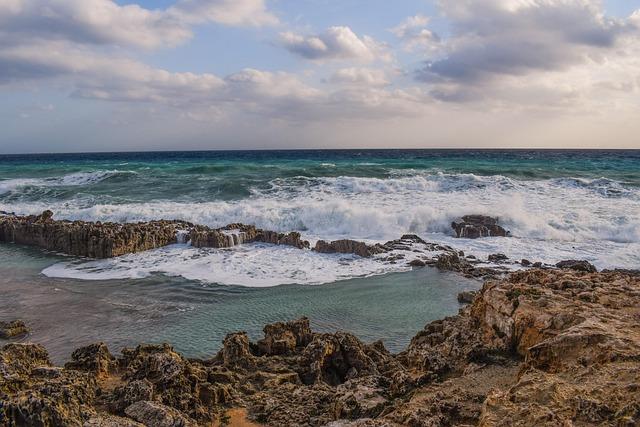 Environmental Concerns: The Long-Term Effects of Coastal Erosion ‌on Surfers⁤ Paradise