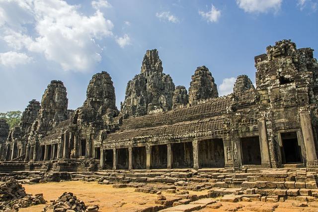 New Leadership in Sacred Spaces: Introducing the⁣ Presidents⁤ and⁣ Matrons of Eight Temples