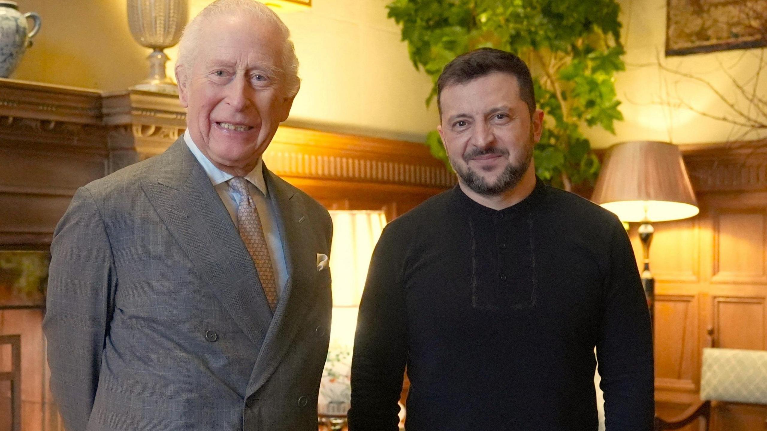 Zelensky says Ukraine ready‌ to sign minerals deal with United States - FRANCE ⁣24 English