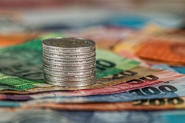 Floor Leaders ​Respond: Evaluating the ⁤Political Landscape Surrounding the Cash Recovery‌ Debate