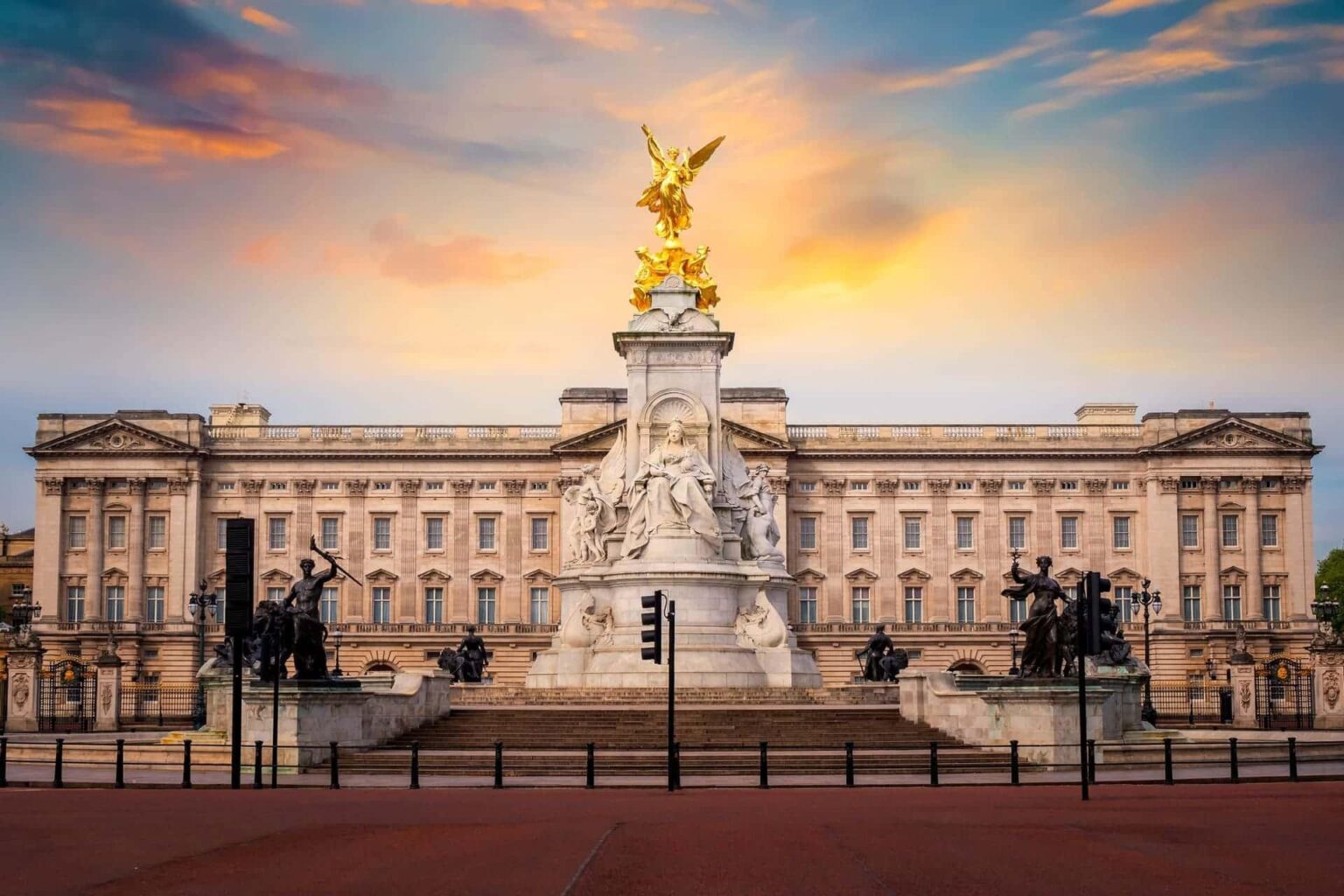 Buckingham Palace gives fresh update on King Charles and Queen Camilla’s Italy tour plans – Daily Express