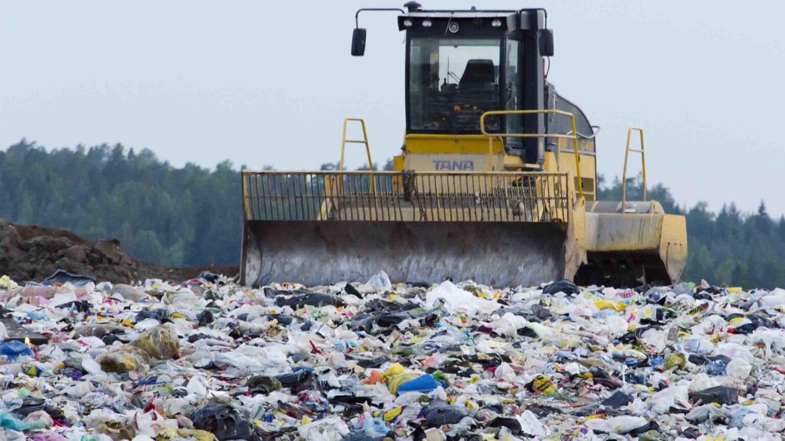 In pictures: Garbage piles lead to health warnings in Britain’s second-biggest city – Reuters