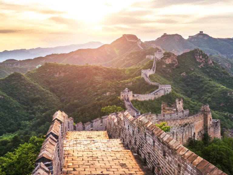 How China is responding to pressure from Trump as trade war brews – PBS