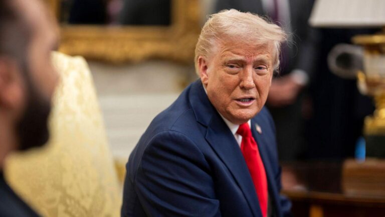 Trump Urges China to Propose Tariff Deal to Ease Trade Tensions