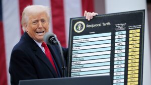 Trump Proposes US-Europe Summit as Vance Continues Tariff Talks in Italy