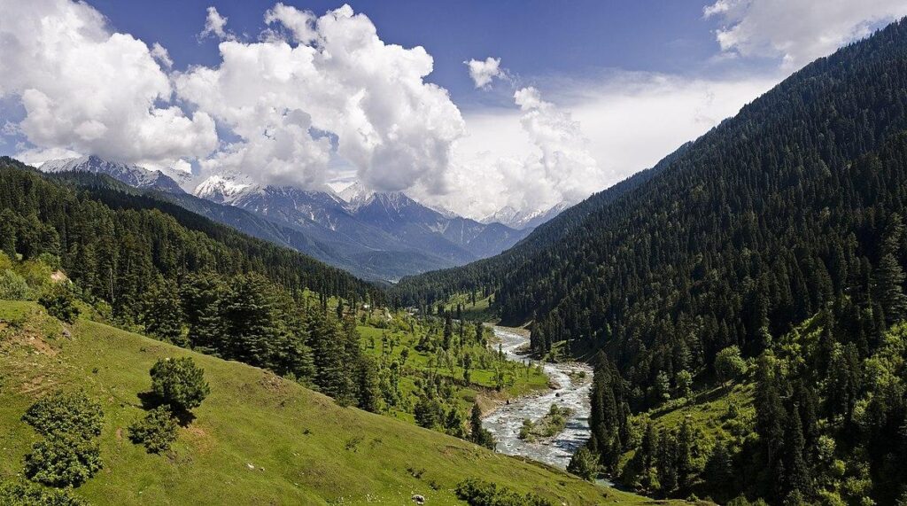 Why an All-Out India-Pakistan War Over Kashmir Is Unlikely