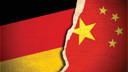 China’s Factory Activity Declines Amid Rising Tariffs and Trade Tensions