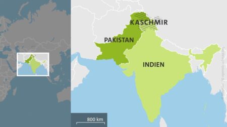 Pakistan Warns of Imminent Indian Attack Based on Credible Intelligence