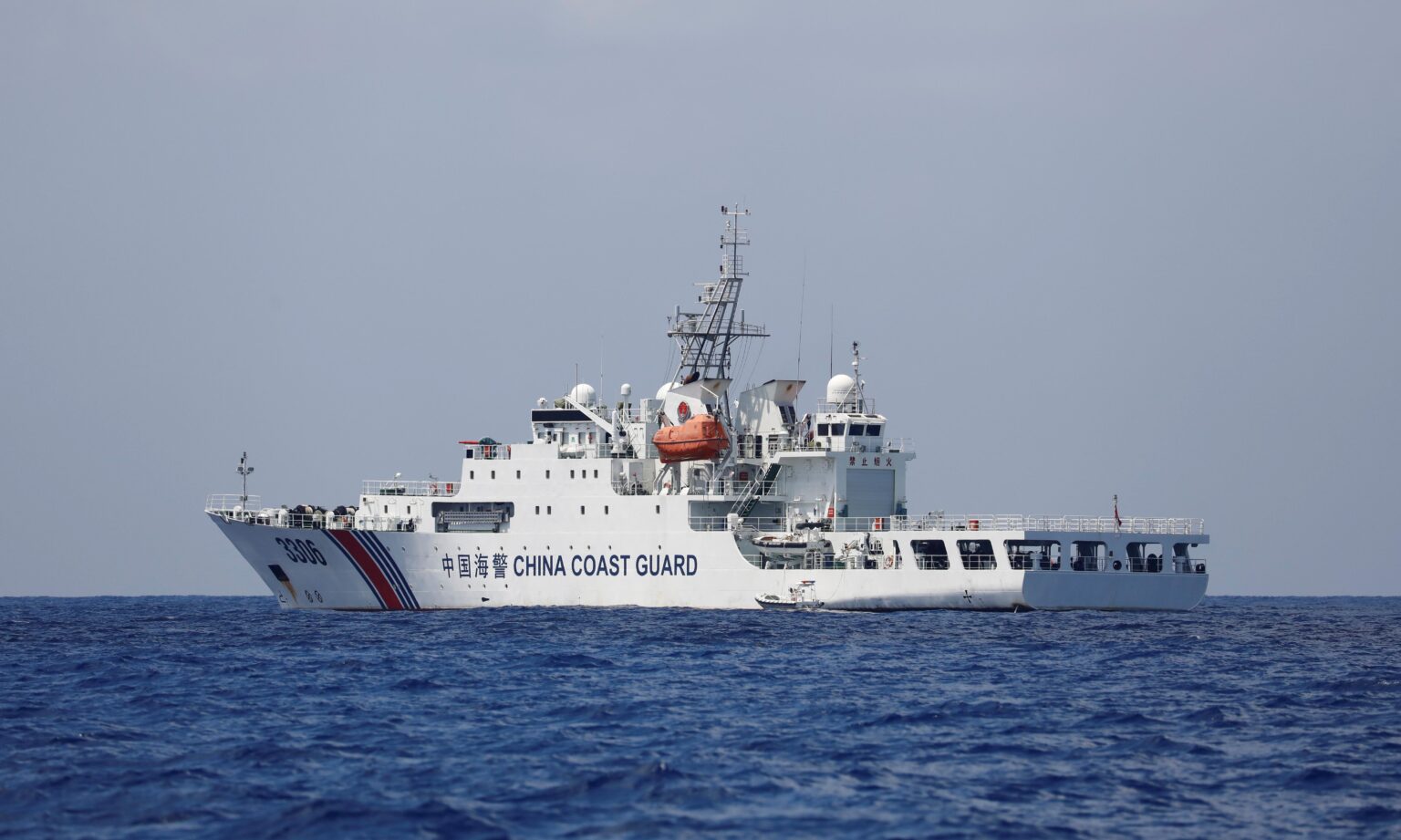 China Coast Guard Helicopter Makes Brief Incursion into Japanese Airspace Near Senkaku Islands