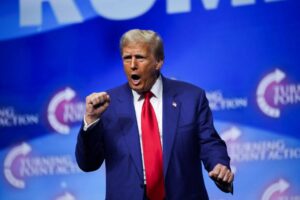 Is Trump Experiencing Mental Decline? A Closer Look at His Recent Remarks Compared to Biden’s