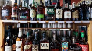 UK and India Forge Landmark Deal: Tariffs on Whisky and Textiles Slashed!