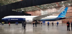 China Airlines Expands Fleet with Exciting New Order for Boeing 777X Passenger and Freighter Models!