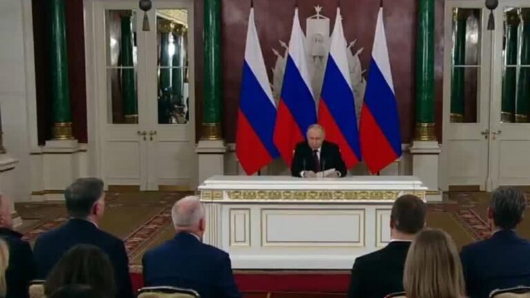 Historic First Direct Talks Between Russia and Ukraine Amid U.S. Involvement