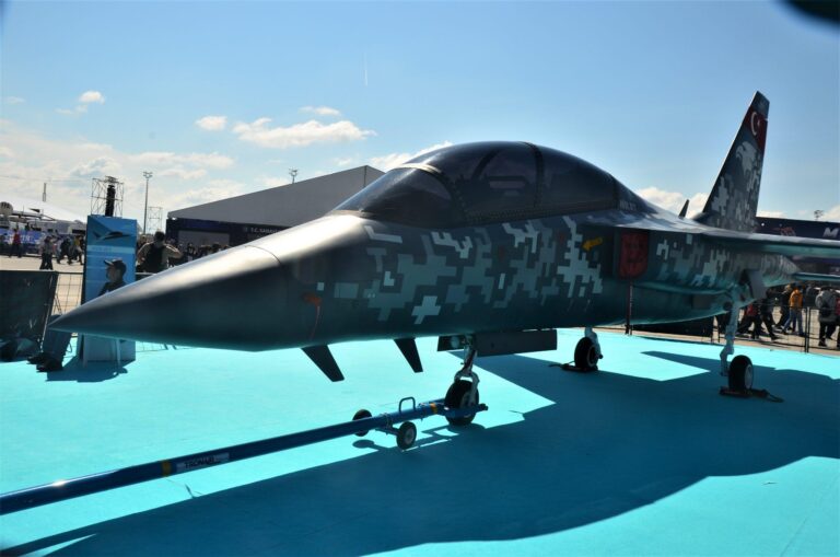Unveiling the Hurjet: A Stunning Full-Size Model in Spanish Air Force Colors!