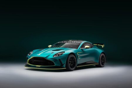 Aston Martin Unveils Game-Changing Apple CarPlay Ultra for iPhone Enthusiasts!