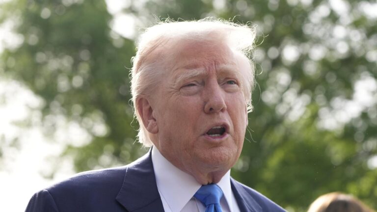 Trump Urges Apple to Hold Back on Expanding iPhone Production in India