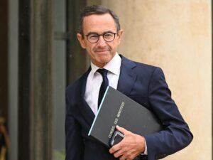 Bruno Retailleau Triumphs in Vote to Lead France’s Conservative Party!
