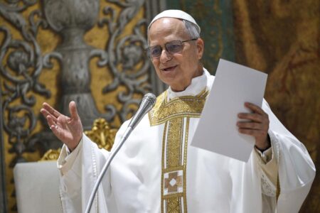 Could Pope Leo Be the Key to Peace Between Russia and Ukraine? Trump’s Bold Suggestion!