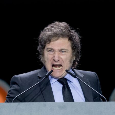 Milei’s Vision: Transforming Argentina into a Vibrant Violet Nation