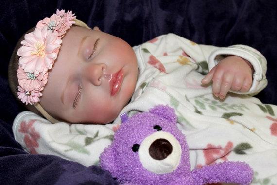 Lifelike Dolls Spark Intense Debate in Brazil Over Therapy Use and Legal Issues