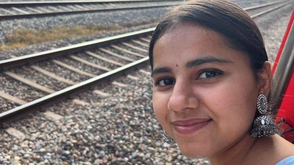 Gruesome Discovery at Beloved Tourist Destination: Woman Found Beheaded and Hidden in Suitcase