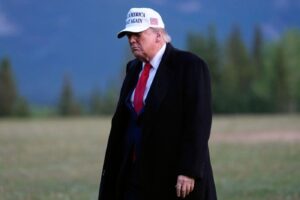 Trump Proposes Lifting US Sanctions on Russia During G7 Summit