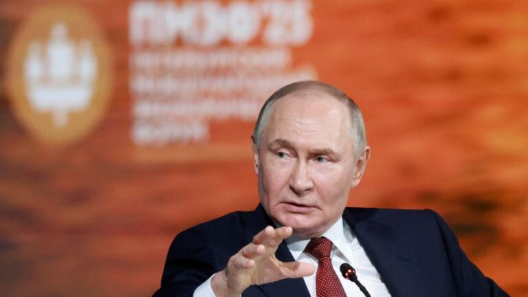 Putin Declares Russia Finds No Proof of Iran Pursuing Nuclear Weapons